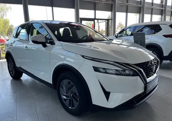 nissan warmińsko-mazurskie Nissan Qashqai cena 119800 przebieg: 10, rok produkcji 2024 z Drawno